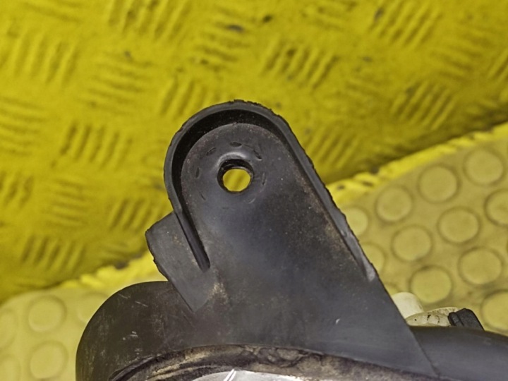 OPEL CORSA C ΑΝΑΦΕΡΟΜΕΝΟΣ ΛΑΜΠΑ ΔΕΞΙΆ ΣΥΡΌΜΕΝΗ 8