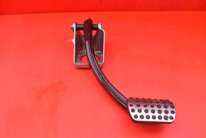 PEDAL pedale kočnica AUTOMAT A2512901501 MERCEDES R-KLASA W251 05-10