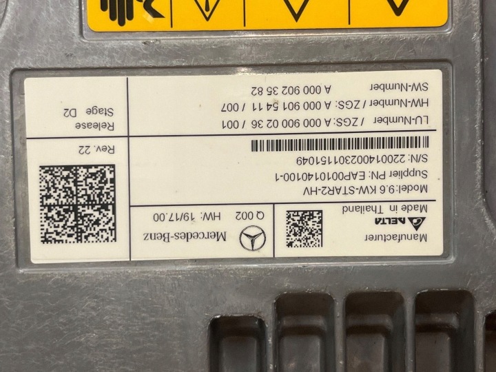 Convertor de tensiune Mercedes-Benz EQB 2023 / A0009015411 11