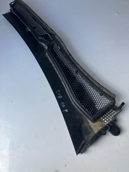 torpédo pravé horní PEUGEOT 208 a 9673303277
