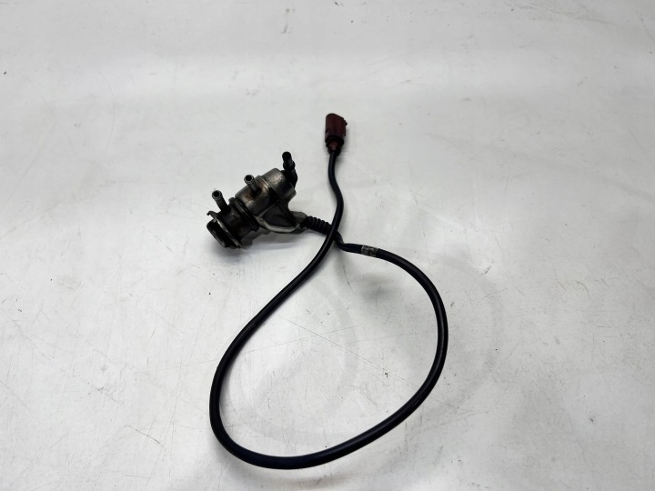 Einspritzdüse Pumpe-Düse-Einheit Einspritzdüse ADBLUE AUDI A4 B9 A5 A6 C7 2.0 TDI 04L131113S