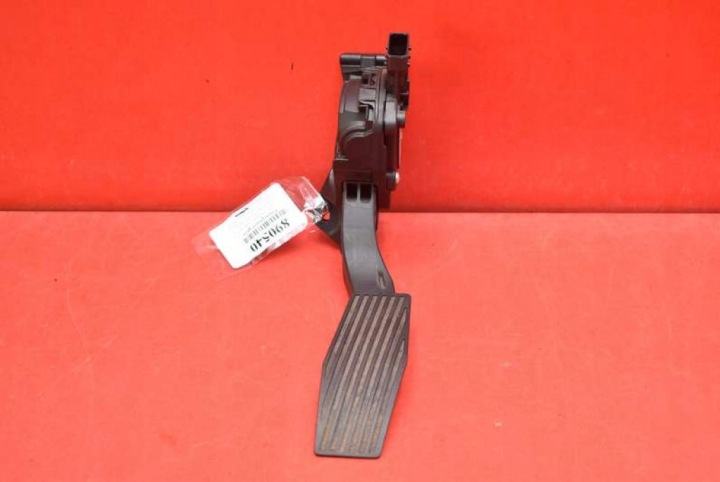 potenciometar pedala gasa EU 13252702EA OPEL ASTRA 4 IV J 1.4 16V 100 KM