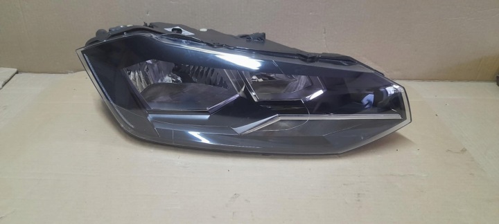 Feux phare Droite Avant VW POLO VI 2017- 2G1941006