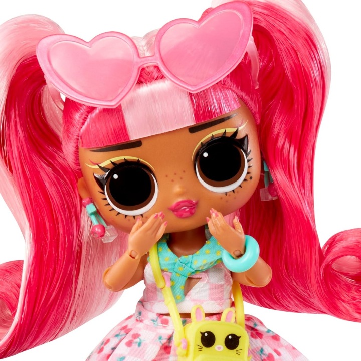 Лялька модна L.З.L. Surprise MGA Tweens Cherry B.B. 25,50 см MGA аксесуари — фото 5