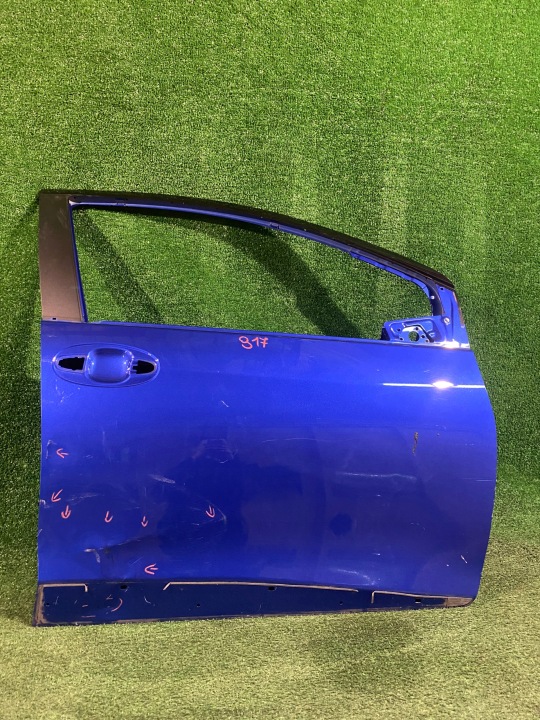 dveře přední pravé TOYOTA YARIS III LIFT NR.917