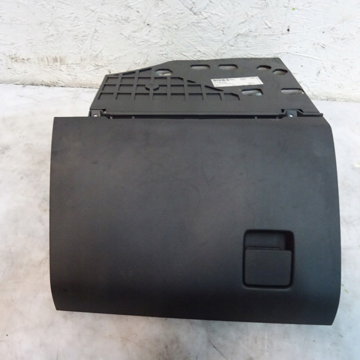 OPEL VECTRA C skrinka spolujazdca spolujazdca 13232674