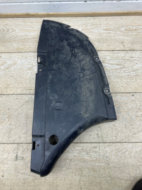 fedél alváz jobb far BMW F30 LCI 7258048