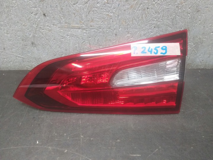 Licht heck rechts MERCEDES B KLASA W247 LED A2479066400