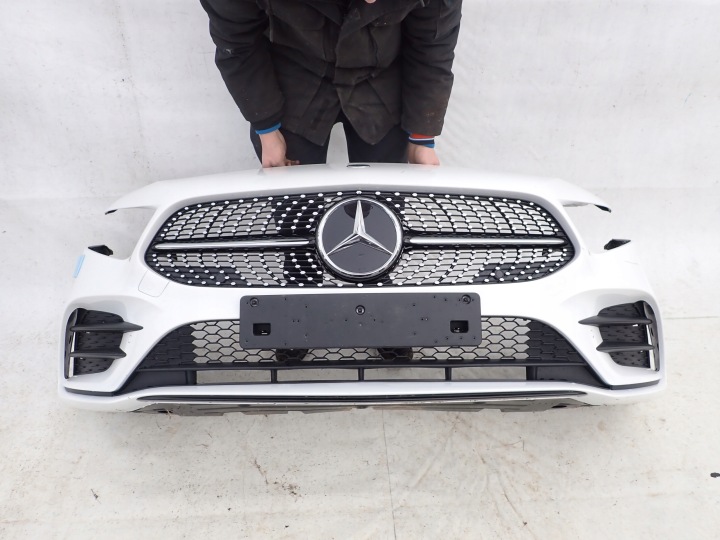 MERCEDES A-KLASA W177 AMG 18- Stoßstange vorne PDC