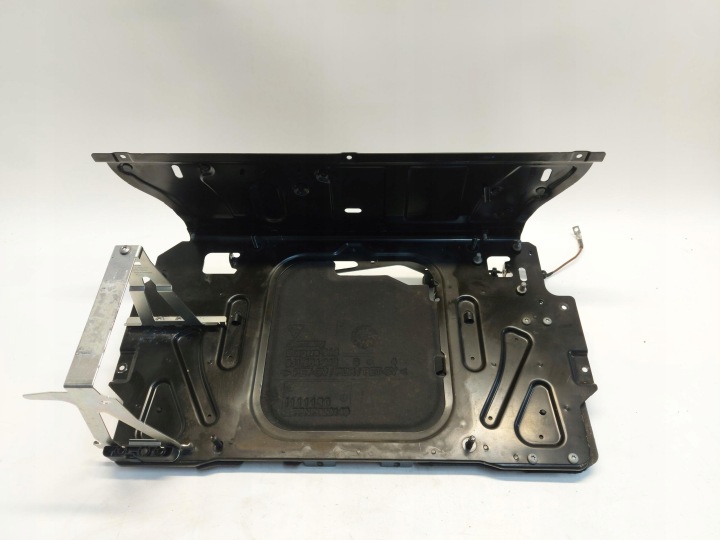 Porsche Taycan 4S 9J1 2022 Halter Halter Blende Abdeckung für Motor 9j1963417