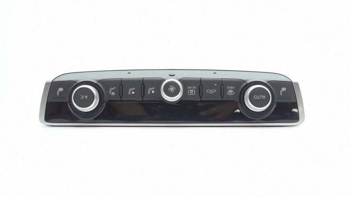 Unite commande clima Bouches buses AUDI Q3 II 83A 83A820043E