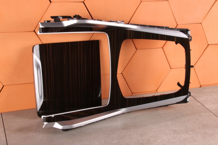 BMW X6 G06 ozdobná lišta DEKOR TUNELU konzoli FINELINE STRIPE 6841635