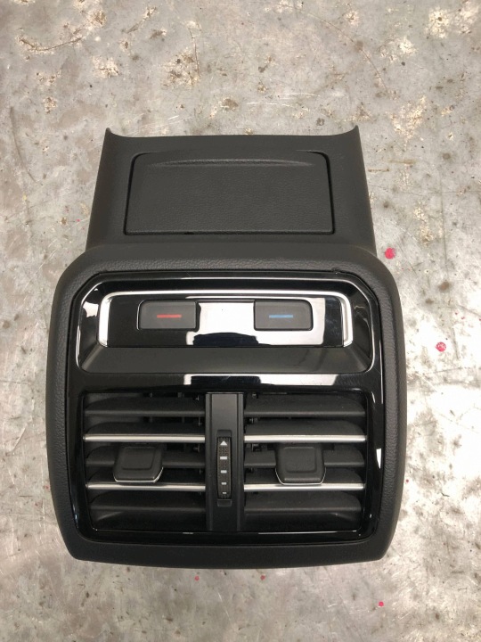 BOCCHETTA ARIA ANTERIORE COMANDI CLIMA posteriore VW PASSAT B8 KOMBI 3G0907049D