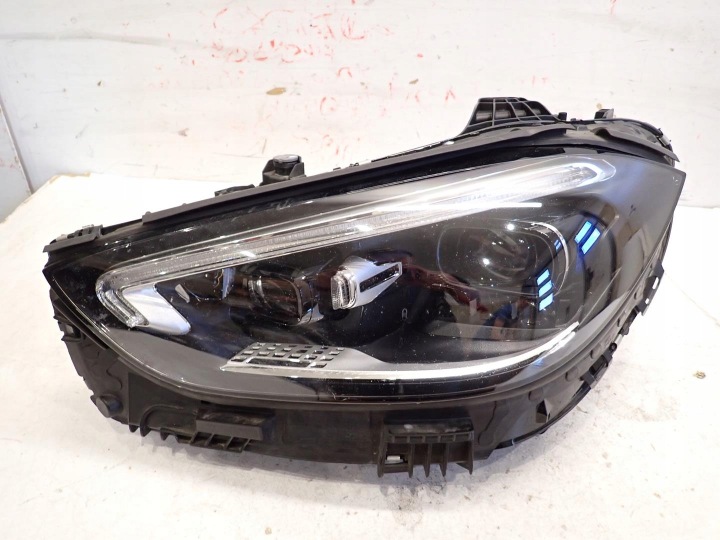 Licht vorne vorne links MERCEDES C-KLASA W206 2021- FULL LED A2069062104