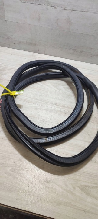 Joint Portière tylnych Arrière Bouche buse Droit Volkswagen Caddy