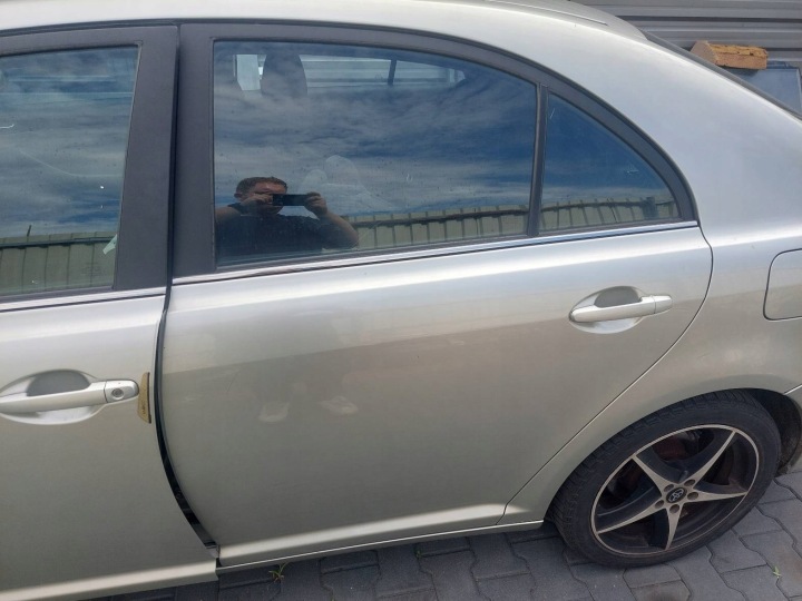 Portière Complets Gauche Arrière TOYOTA AVENSIS T25 LIFT 1C0