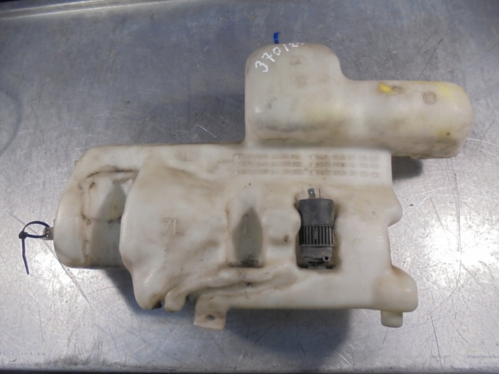 tank washer. Mercedes Vito 2,2CDI 6388691120