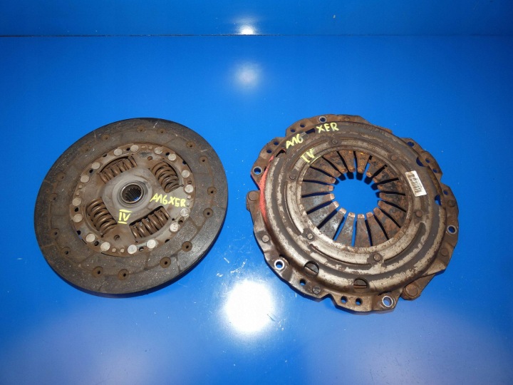 OPEL ZAFIRA B INSIGNIA A ASTRA H 1.6 16V Z16XER pressure plate clutch disc