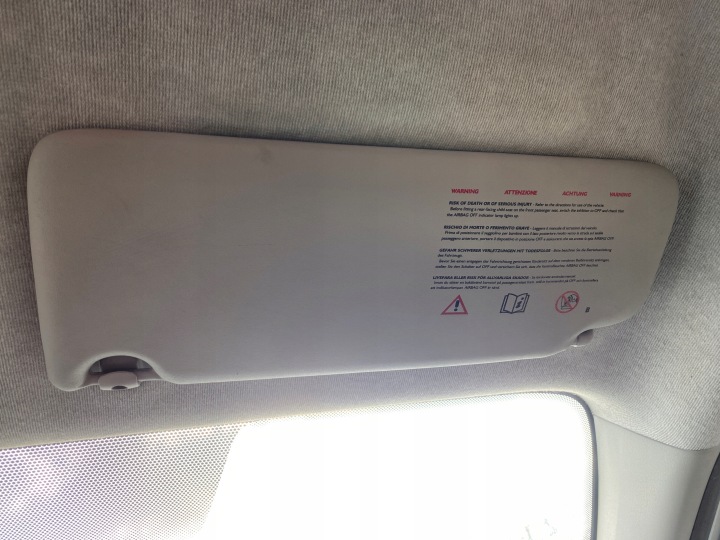 Renault Twingo 2 II 07-14 Couverture tablier moteur PRZECIWSLONECZNA Droit Passegers