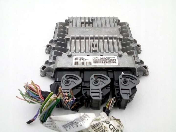 Peugeot 407 HDI Computer Bedienteil DES MOTORS + wtyczki SW9662273480