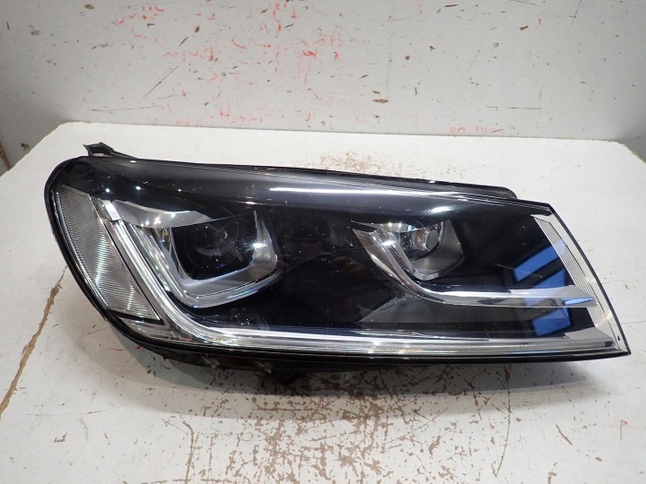 light front front right VW TOUAREG II LIFT 2014- BI-XENON