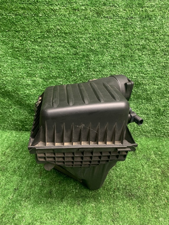 kućište filtera zraka CHRYSLER 300C 3.0 CRD 05281522AB