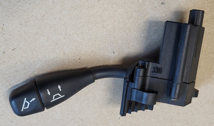 MANETKA Bouton REGULACJA Volant MERCEDES S W220 OE EU