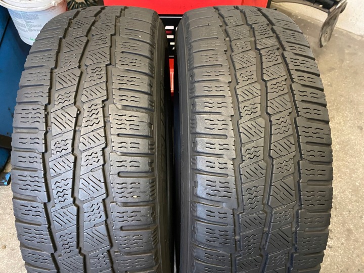 2 tyres winter 215/60R17C Michelin AGILIS ALPIN 6,5mm