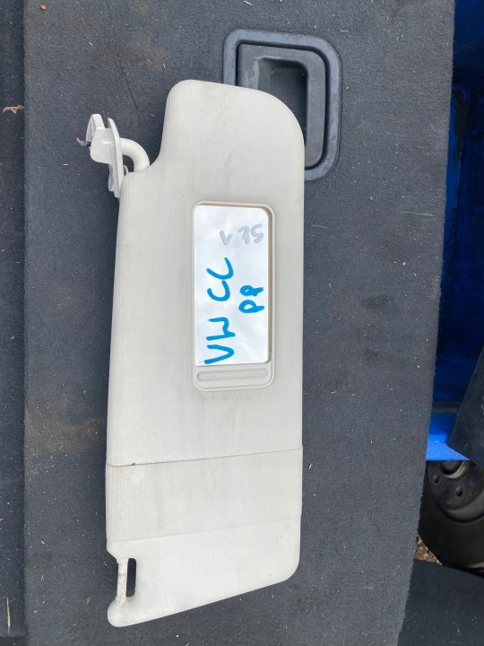 Pare soleil przeciwsloneczny Droite VOLKSWAGEN PASSAT CC 1K0857552H