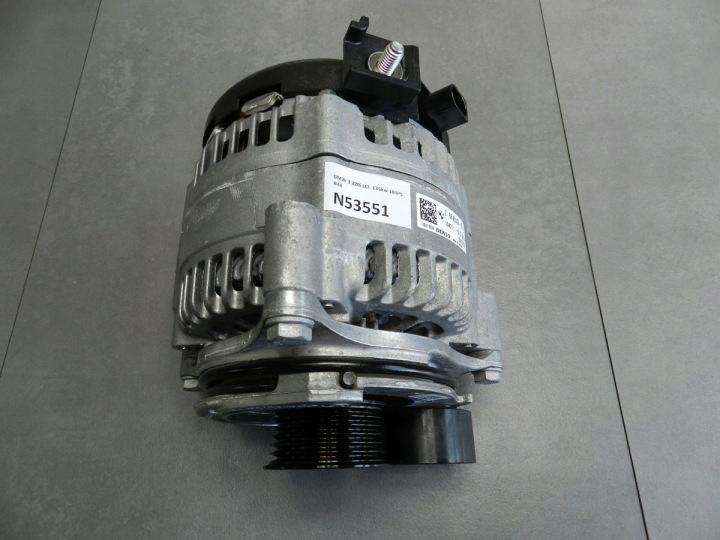 BMW 3 F30 F34 2.0i Alternateur 8645325