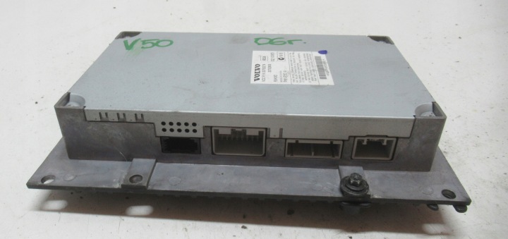 VOLVO V50 2.4 D 06R Verstärker RADIA 30752608