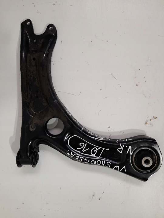 VOLKSWAGEN POLO SEAT, SKODA rameno 2Q0407152B