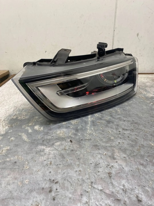 AUDI Q3 8U komplett Licht links vorne LED XENON Kurvenlicht 8U0941031