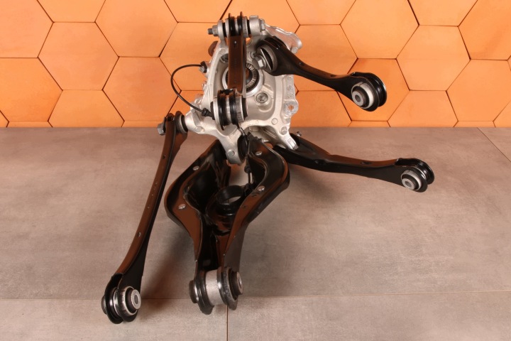 BMW Z4 G29 TOYOTA SUPRA V LCI mozzo fusello braccio perno mozzo sinistra posteriore 6878627