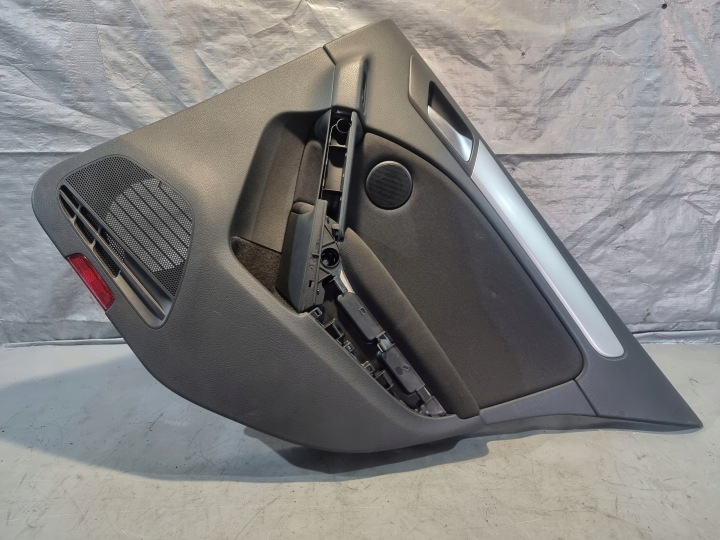 side door right rear part OE 5K6867212 5K4868074G VW GOLF VI HB 5D 10r
