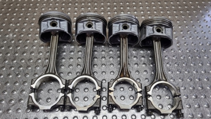 pistone Biella KPL 032F 036AQ AUDI A2 8Z0 LUPO POLO IV GOLF IV 1.4 16V BBY