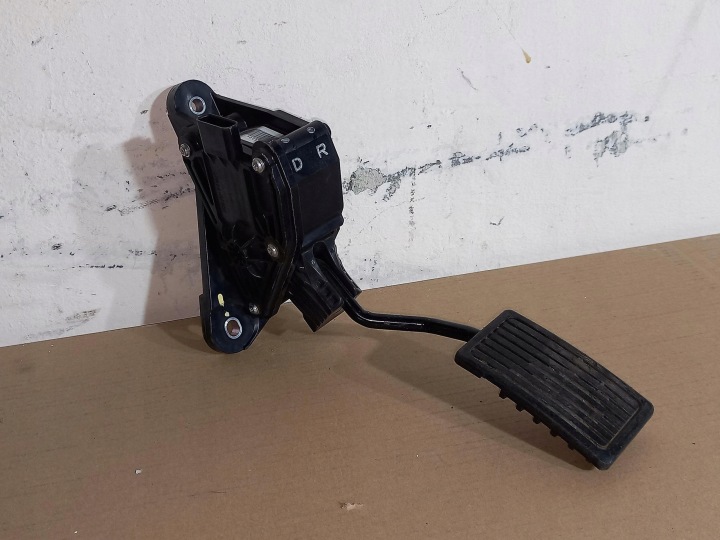 potenciometar gas HONDA CR-V III 2.2 i-CDTI 06-12