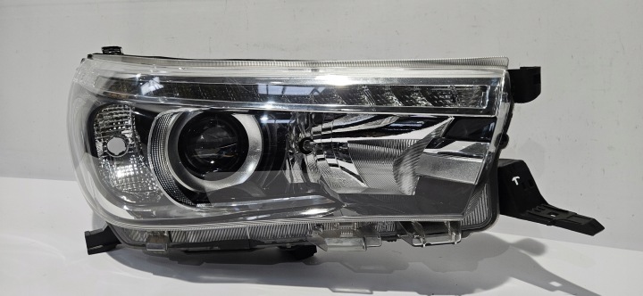 light right front LED lens TOYOTA HILUX VIII 15-20 original