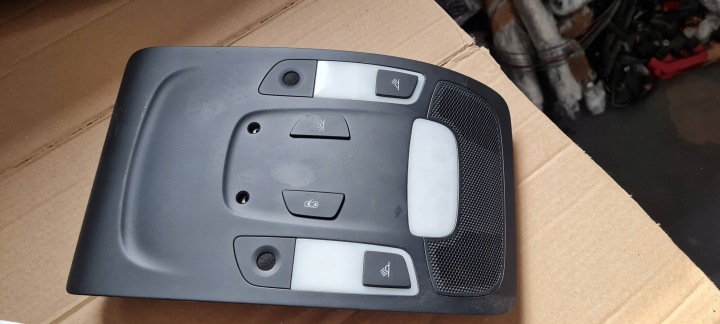 A6 C7 4G svjetlo krovnej oblogi prednji dio SLINE crna 4G0947135 A7 4G
