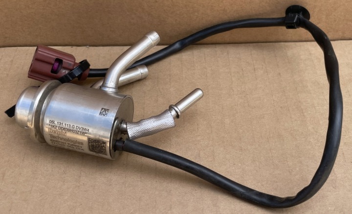 Injecteur ADBLUE 05L131113G VW SKODA Comme Neuf Original
