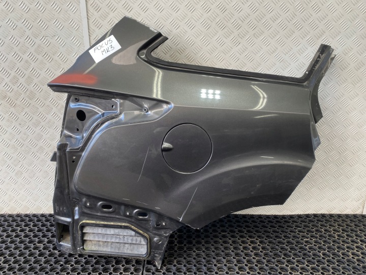FORD FOCUS MK3 KOMBI LIFT 14-18 Kotflügel hinten rechts heck Blende Abdeckung OKULAR