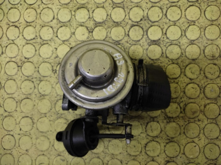 AUDI A3 8L 1.9 TDI Valvola EGR 038129637B