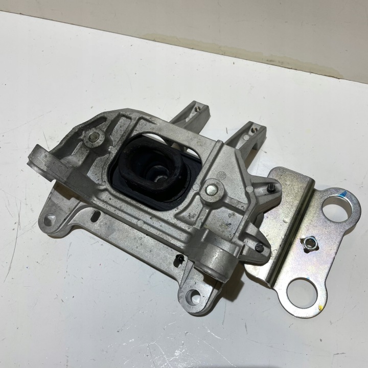 NISSAN MICRA V K14 0.9 IG-T BOÎTE VITESSE MONTAGE SUPPORT PATTE SUPPORT