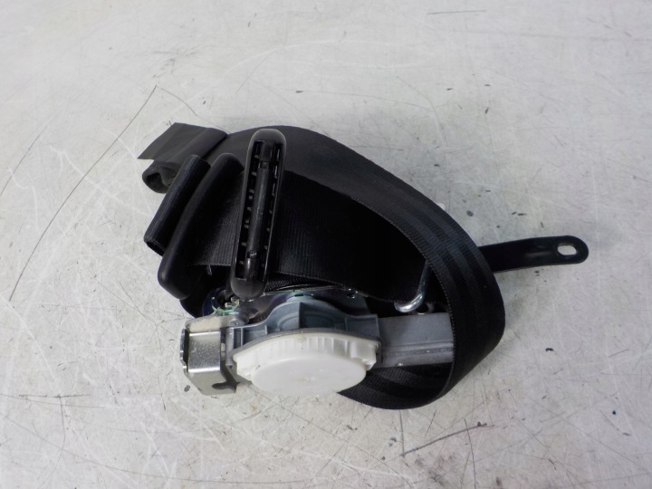 FORD FIESTA MK7 3D tension belt safety adjuster 8V51-B61295-CL