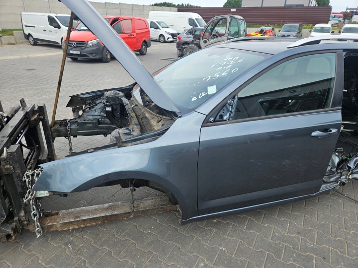 Aile Gauche Avant SKODA OCTAVIA III LIFT Couleur LF7Y
