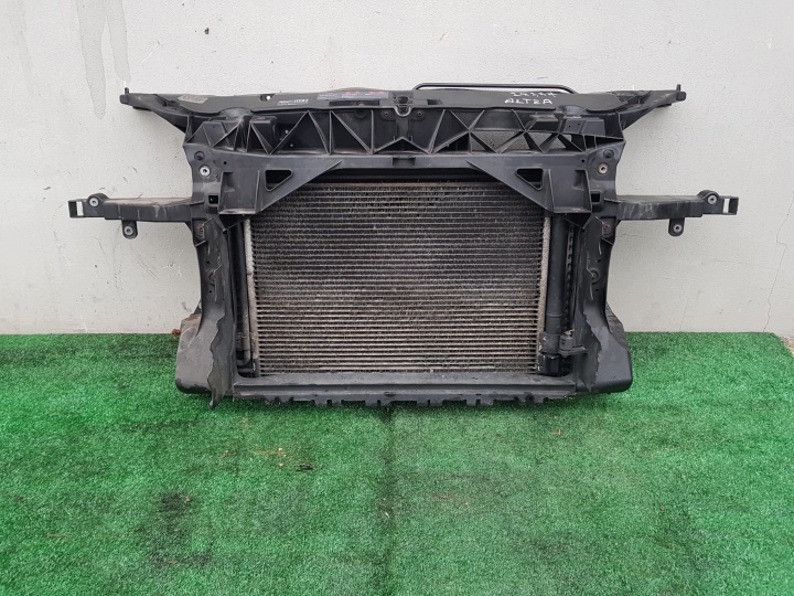hűtőfal KOMPLET Z CHLODNICAMI SEAT ALTEA 1K0121251AK
