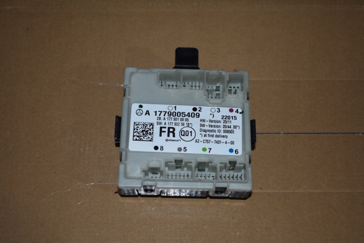 IDEALNY module door front front right MERCEDES X247 W177 W118 1 9