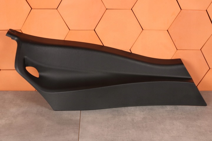 BMW X1 F48 X1 F48 LCI Couverture tablier moteur de couverture SLUPKA C Inférieur Droit Noir 7326836