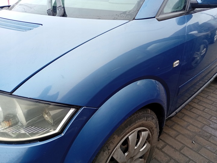 Audi A2 00-05 blatník levý přední předek kod lakieru LZ5R