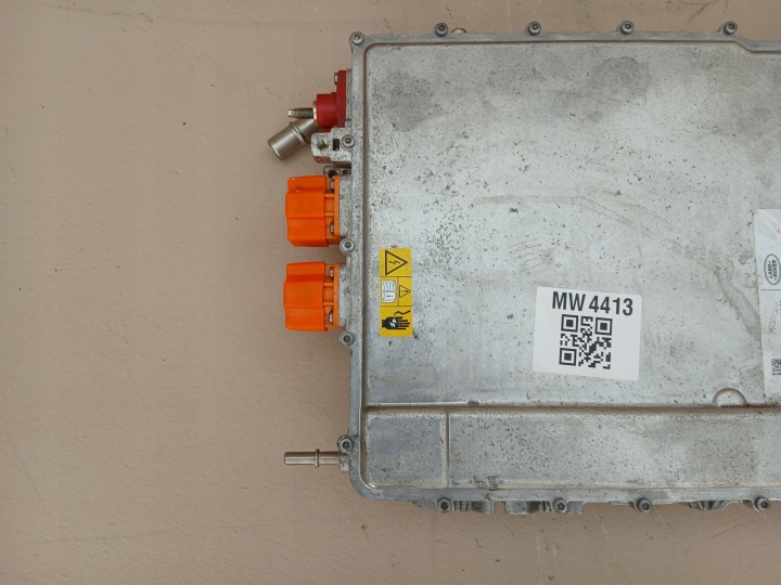 JAGUAR LAND ROWER A MAGAS TEREM M8D2-14A758-ACben 12